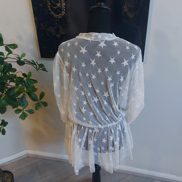 The Curve by Judani Beautiful Mesh lightweight Blouse Plus Size 3X - Picture 5 of 11